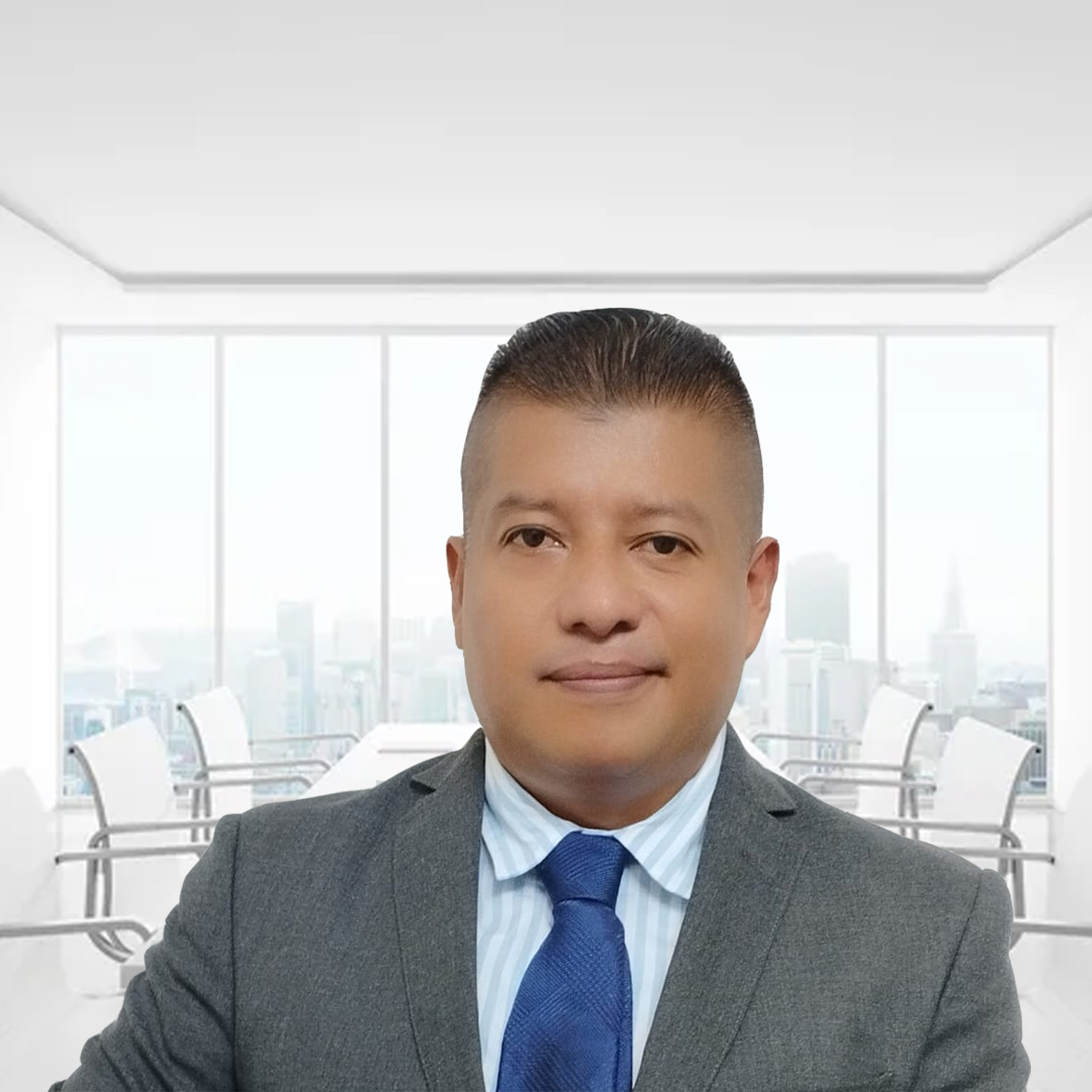 L.C. Enrique Hernández Pedro